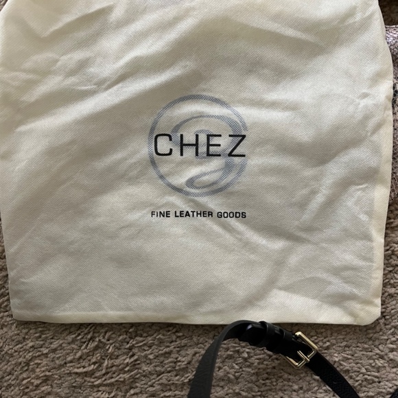 Chez by Cheryl Nat Python Handbag - Picture 5 of 7